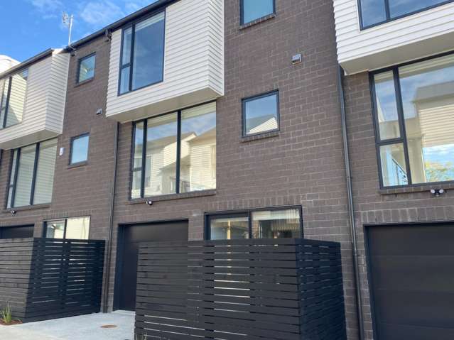 New Lynn, 3 bedrooms