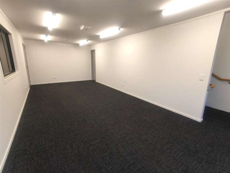 Unit 2/142 Ossie James Drive Rukuhia_1