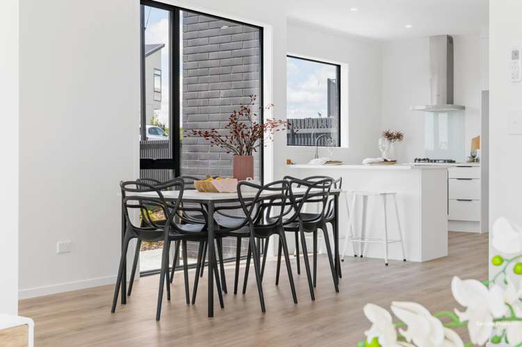 3 Lucina Rise Peacocke_13