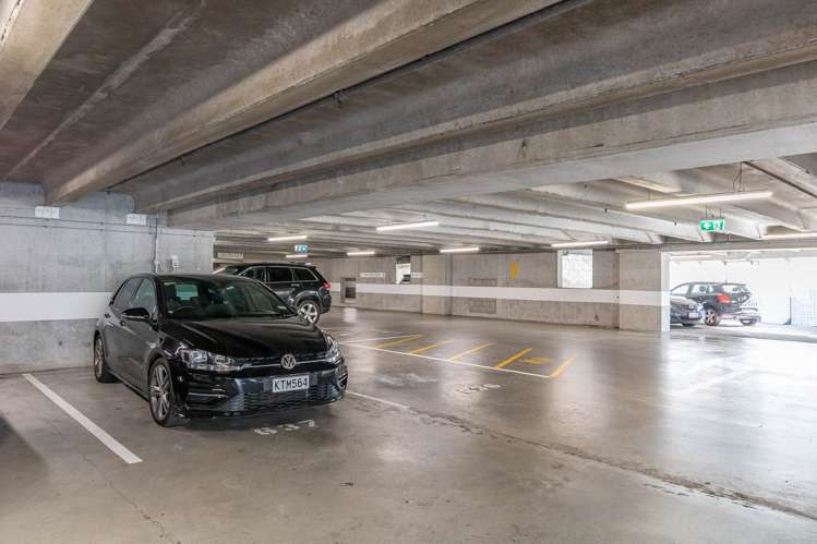 10J/23 Emily Place City Centre_3