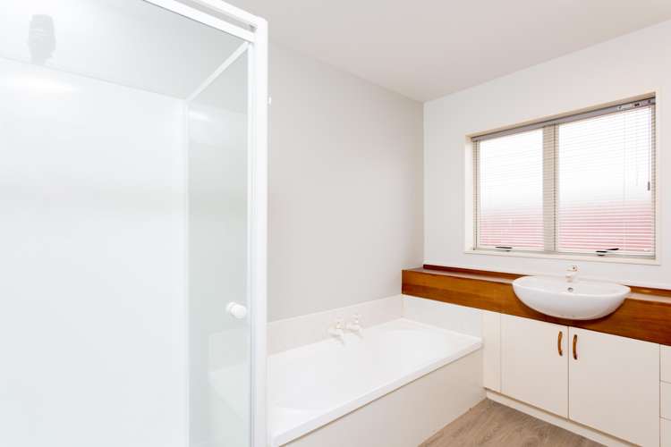 66 Ti Rakau Drive Woolston_16