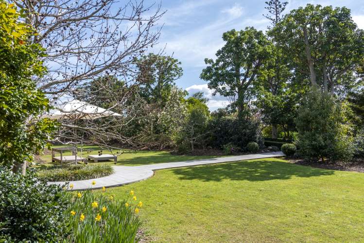 31 Seymour Road Mellons Bay_9