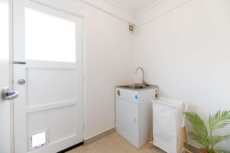 3/47 East Coast Road Milford_17