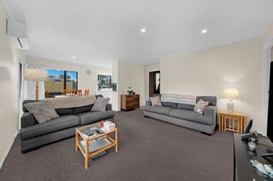 11 Tom Keven Way_1
