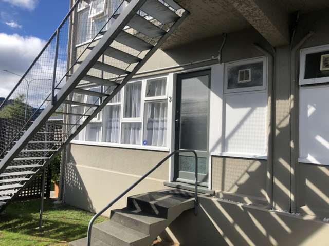 Cosy 1 bedroom in Upper Hutt CBD