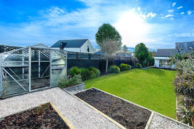 71 Eastern Terrace Beckenham_24