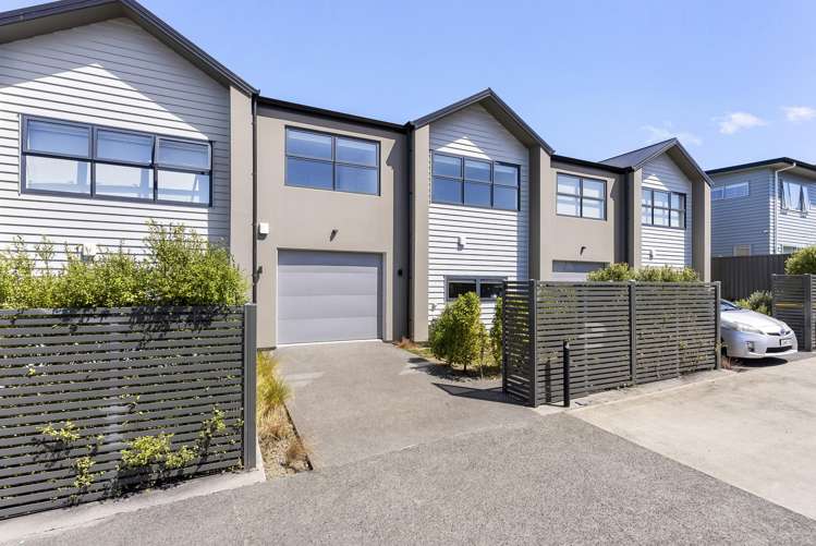 52 Pateke Drive Kenepuru_23