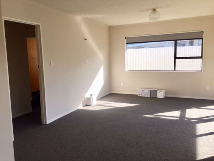 2/99 Vogel Street Roslyn_5