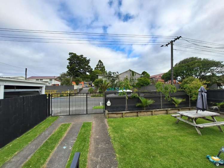 50 Pendarves Street New Plymouth Central_22