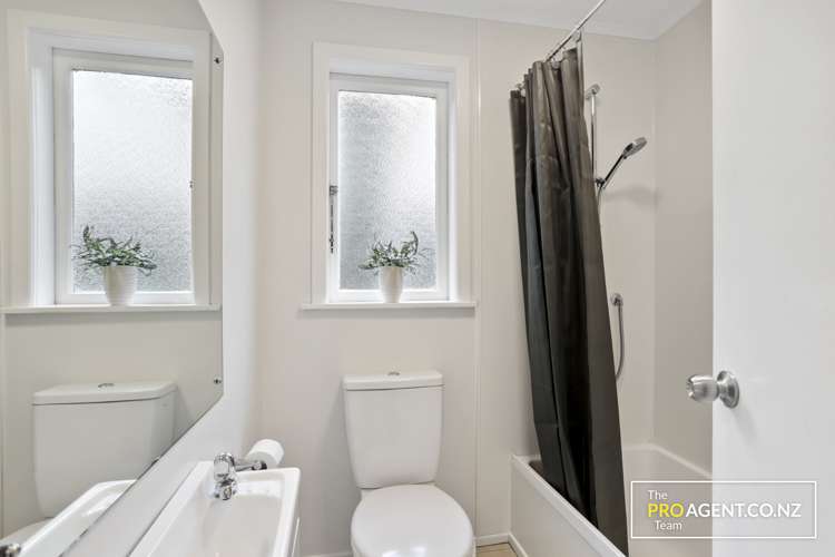 29 Hollywood Avenue Titirangi_18