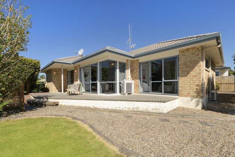 6 Donnington Place_0