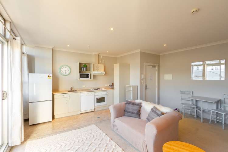 1i/3 Shakespeare Road Napier South_2