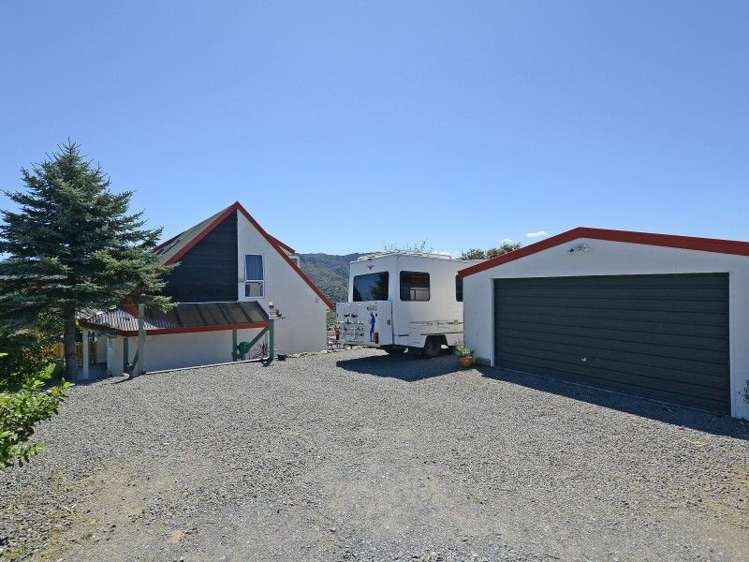 1154e Main Road Kaitoke Te Marua_24