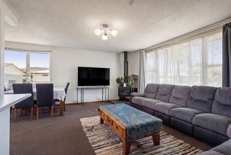 19 Lee Avenue Paeroa_14