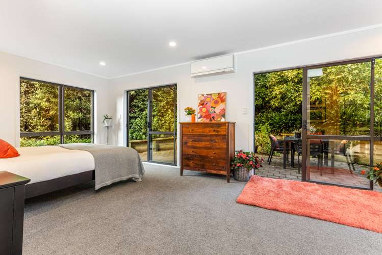 10 Coldham Crescent Saint Johns_15