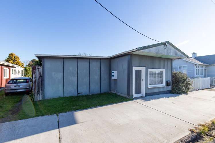 11 Front Miranda Road Waitakaruru_0