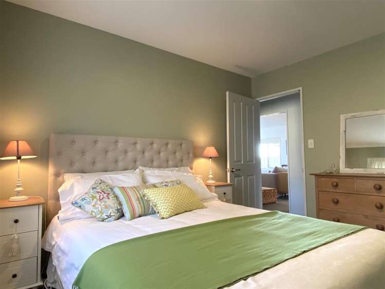 22 Karoro Place Karoro_21