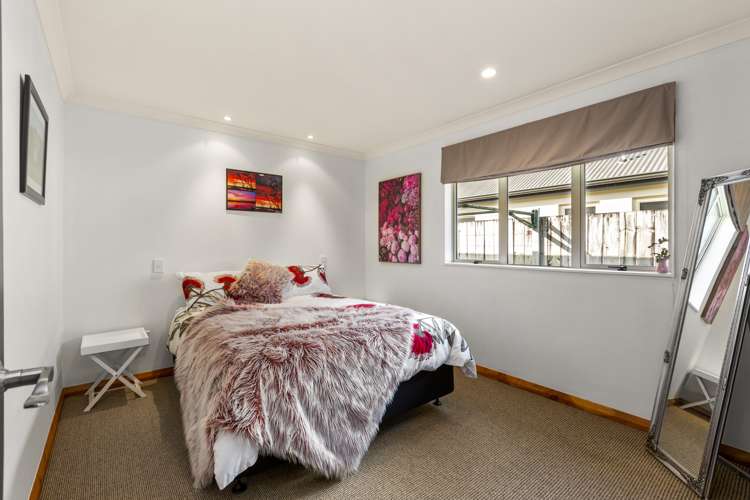 2 Merlot Place Rototuna_15