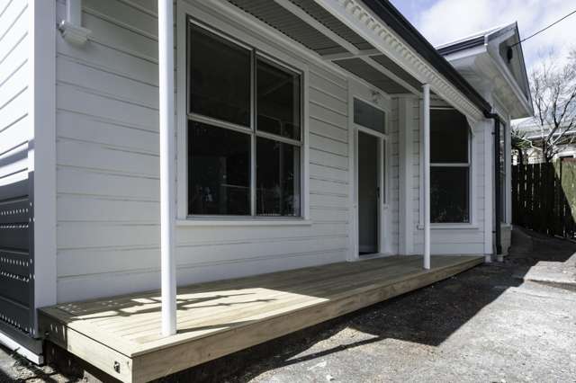 40 Te Wharepouri Street Berhampore_1