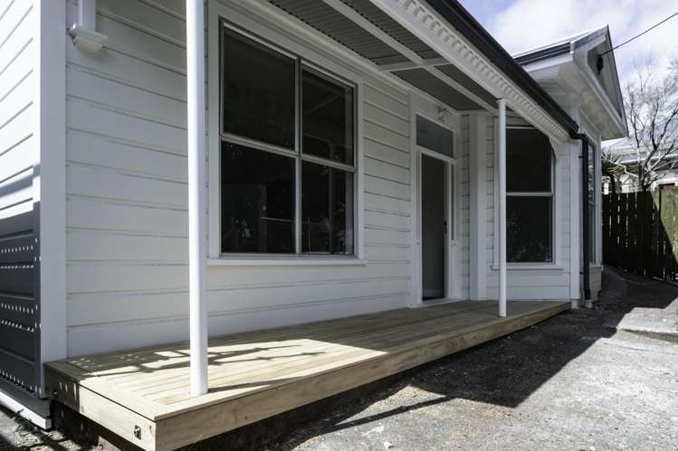 40 Te Wharepouri Street Berhampore_1