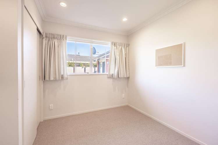 18 Robertson Street Glenholme_12