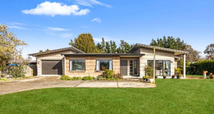 8 Latham Stubbs Crescent_0