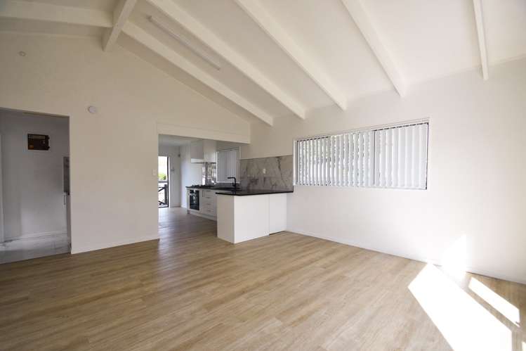 180 Old Wairoa Road Papakura_5