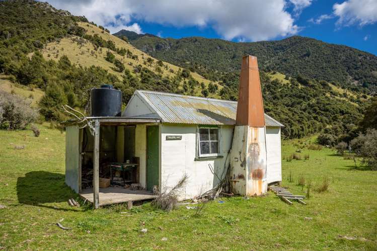1180 Tyntesfield Road Waihopai Valley_14