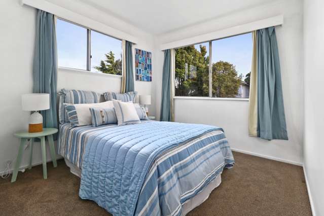 2/259 Royal Road Massey_4