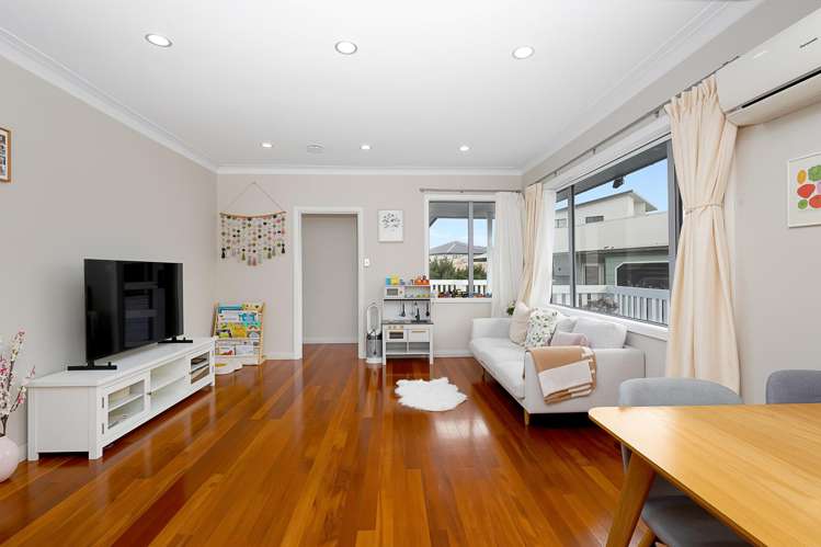8A Gloria Avenue Te Atatu Peninsula_13