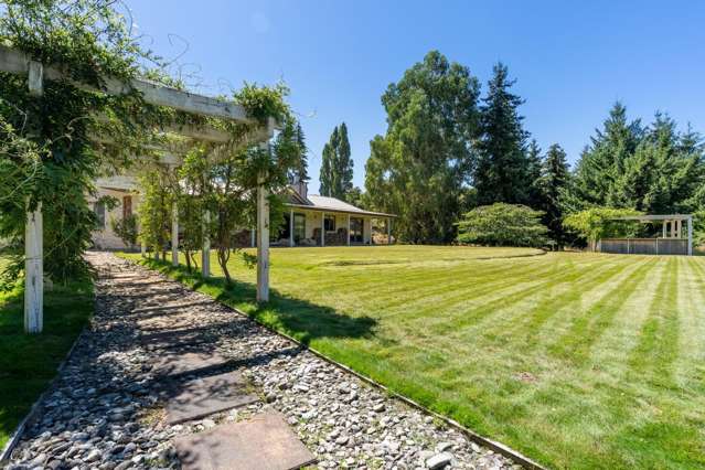 325 - 327 Riverbank Road Wanaka_1