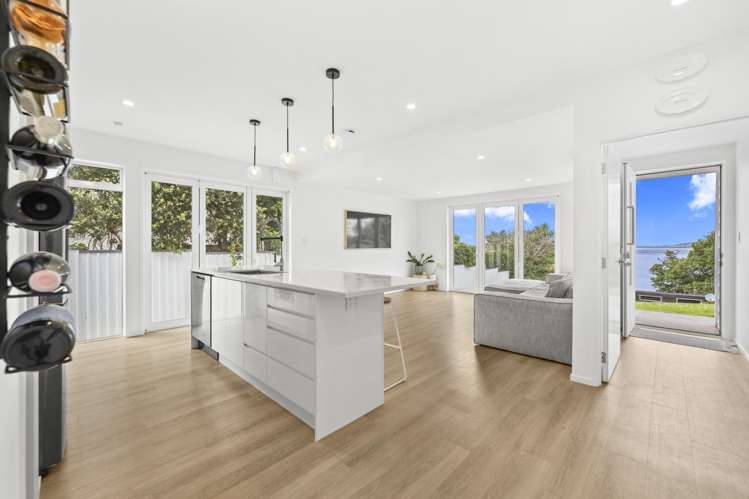 178 Beach Road Onerahi_7