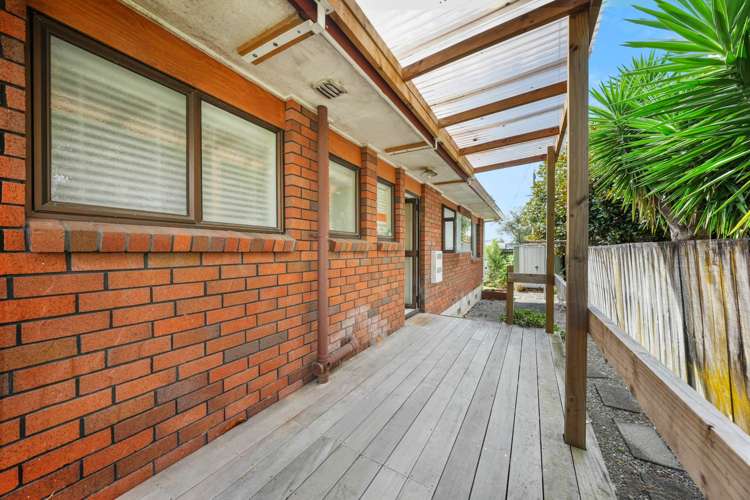 2/60 Flanshaw Road Te Atatu South_12