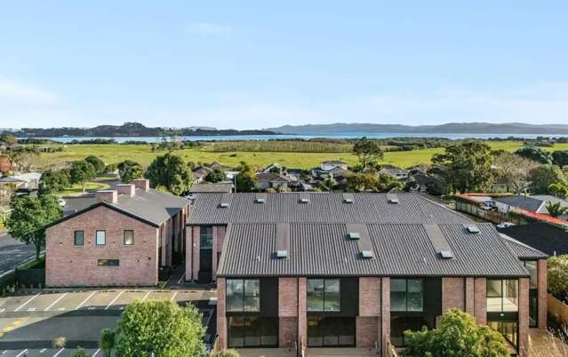 17 - 19 Matapouri Road Mangere Bridge_2