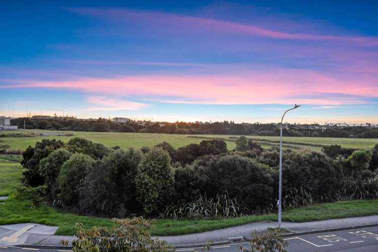 3 Haddington Drive Flat Bush_24