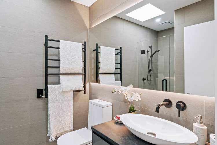 8 Kokako Lane Jacks Point_17