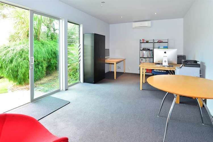 10 Springwater Vale Unsworth Heights_10