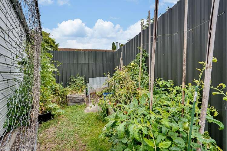 28 Springfield Crescent Enderley_24