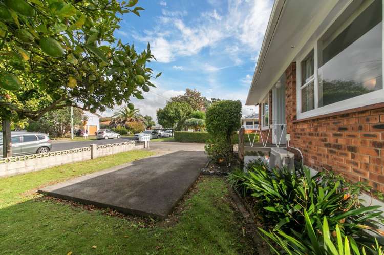 1/61 Rawhiti Road One Tree Hill_2