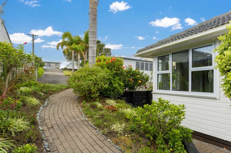 27 Shakespear Road Army Bay_28