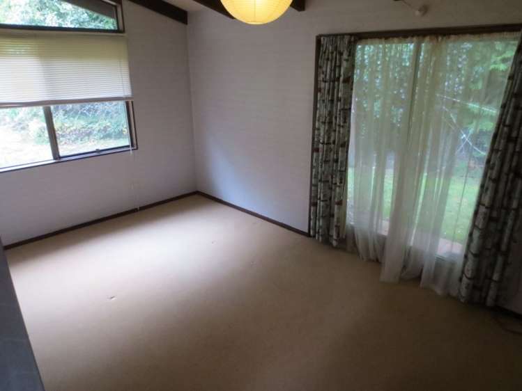 26 Arawata Terrace Fernhill/Sunshine Bay_10