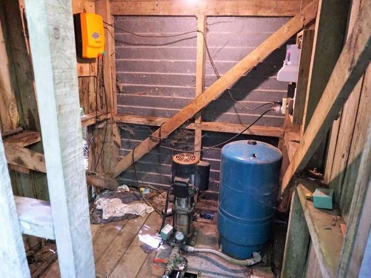 1788 Manawahe Road Manawahe_4