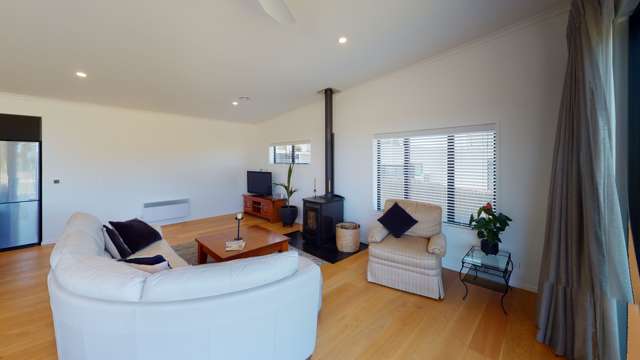 2 Carter Crescent Foxton Beach_3