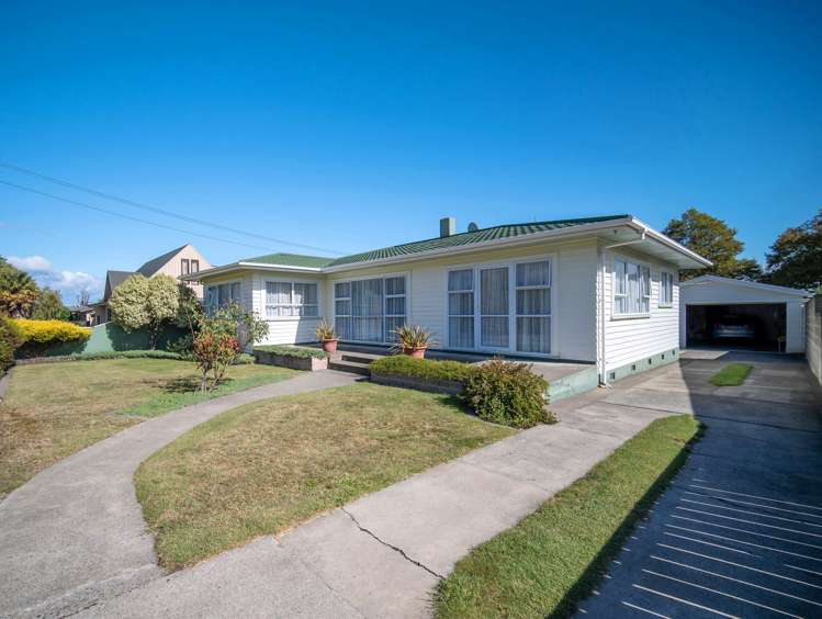 40 Tennyson Crescent Stoke_5