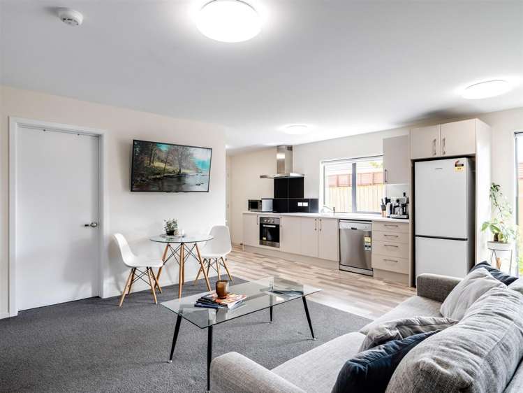 1/120 Stanmore Road Linwood_2