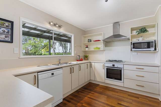 14 Tui Vale Road Cockle Bay_4