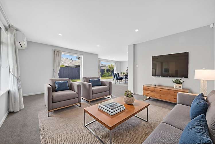 7 Carradale Avenue Yaldhurst_2