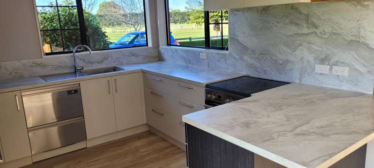 67 Roslyn Road Roslyn Bush_2
