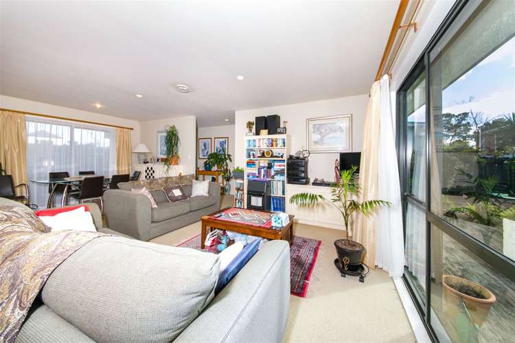 2a Rickards Place New Lynn_18