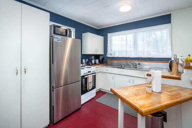 51 Charles Street Carterton_10